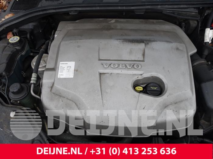 Volvo V70 2.0 D 16V Épave (2008, Noir)