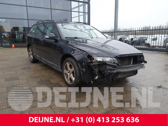 Volvo V70 2.0 D 16V Épave (2008, Noir)