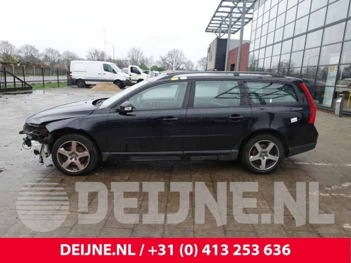 Volvo V70 2.0 D 16V Épave (2008, Noir)