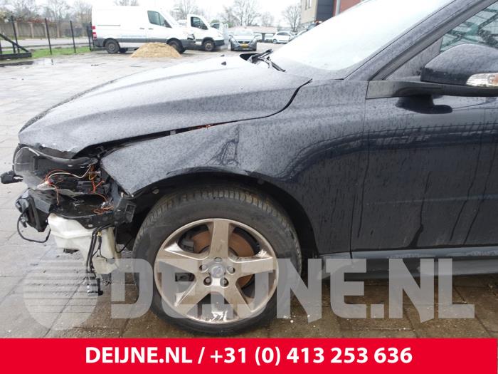 Volvo V70 2.0 D 16V Épave (2008, Noir)
