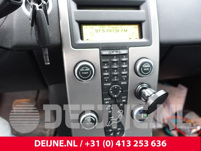 Volvo C70 2.4 D5 20V Autom. Schrottauto (2009, Schwarz)