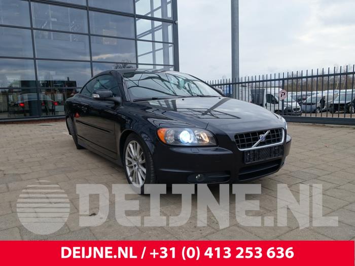 Volvo C70 2.4 D5 20V Autom. Schrottauto (2009, Schwarz)