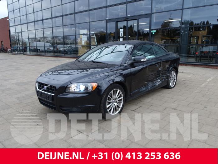 Volvo C70 2.4 D5 20V Autom. Schrottauto (2009, Schwarz)