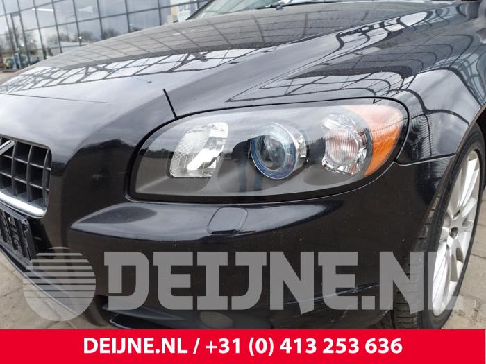 Volvo C70 2.4 D5 20V Autom. Schrottauto (2009, Schwarz)