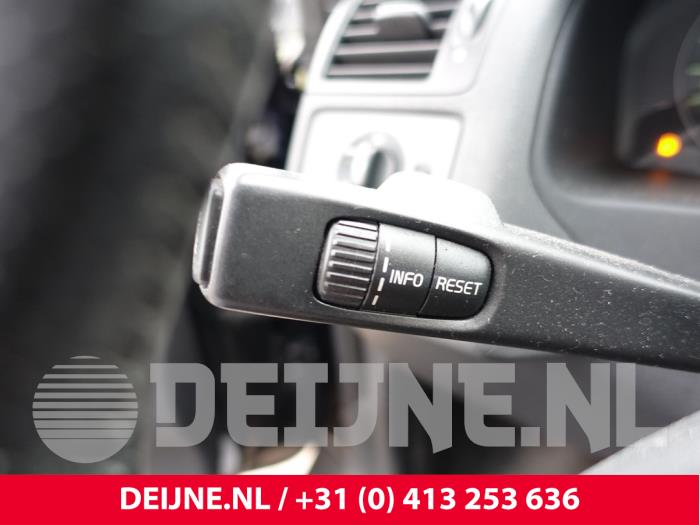 Volvo C70 2.4 D5 20V Autom. Schrottauto (2009, Schwarz)