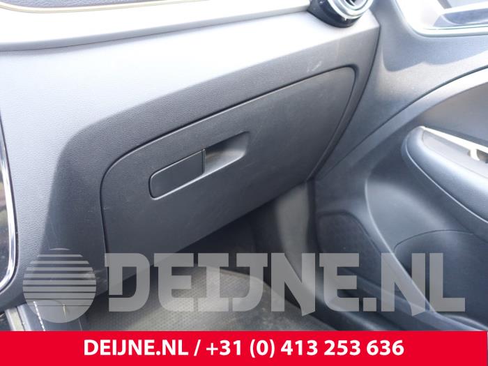 MG ZS EV Skrotfordon (2019, WIT)