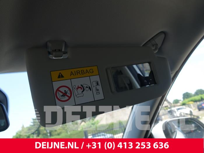 MG ZS EV Skrotfordon (2019, WIT)