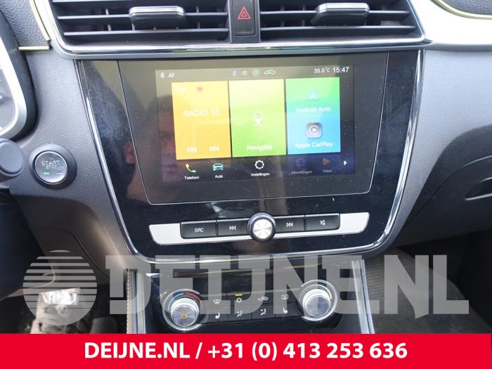 MG ZS EV Skrotfordon (2019, WIT)