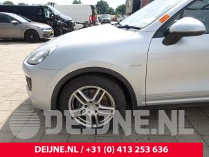 Porsche Cayenne II 3.0 D V6 24V Vehículo de desguace (2015, Gris plateado)