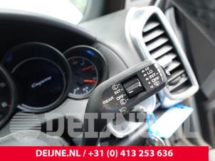 Porsche Cayenne II 3.0 D V6 24V Vehículo de desguace (2015, Gris plateado)