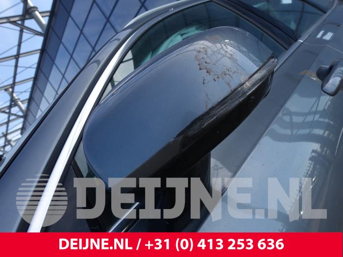Volvo V90 II 2.0 D4 16V Épave (2019, Gris)