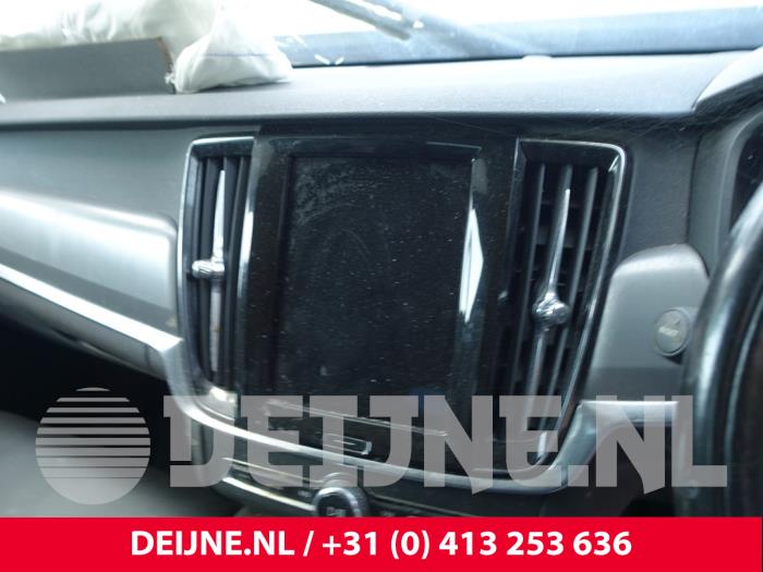 Volvo V90 II 2.0 D4 16V Épave (2019, Gris)