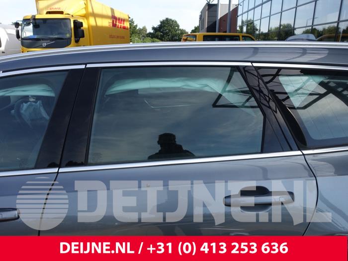 Volvo V90 II 2.0 D4 16V Épave (2019, Gris)