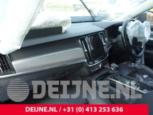 Volvo V90 II 2.0 D4 16V Épave (2019, Gris)