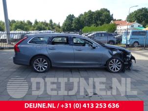 Volvo V90 II 2.0 D4 16V Épave (2019, Gris)