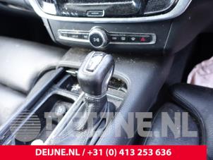 Volvo V90 II 2.0 D4 16V Épave (2019, Gris)