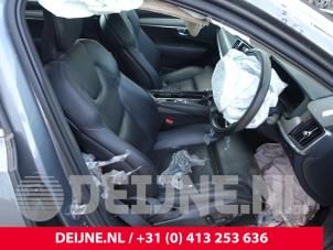 Volvo V90 II 2.0 D4 16V Épave (2019, Gris)
