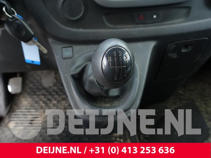 Renault Trafic 1.6 dCi Twin Turbo Épave (2017, Foncé, Gris)
