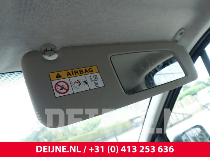Renault Trafic 1.6 dCi Twin Turbo Épave (2017, Foncé, Gris)