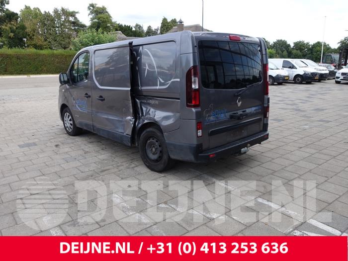 Renault Trafic 1.6 dCi Twin Turbo Épave (2017, Foncé, Gris)