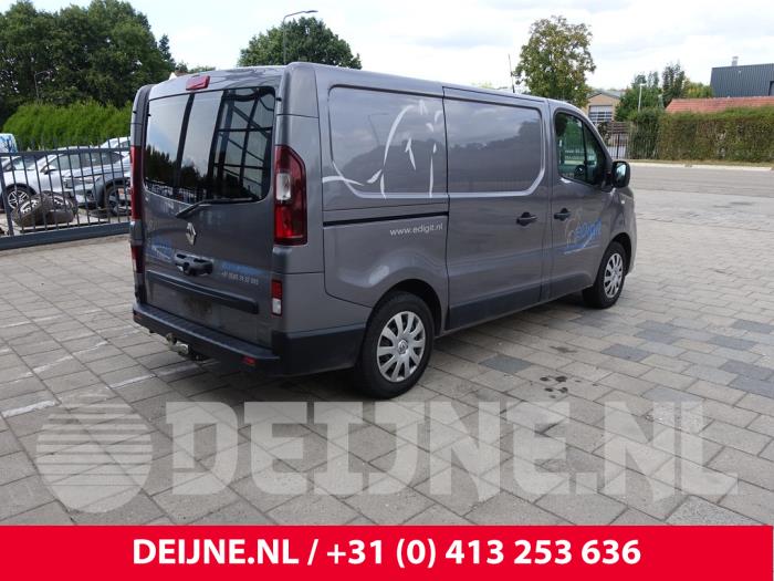 Renault Trafic 1.6 dCi Twin Turbo Épave (2017, Foncé, Gris)