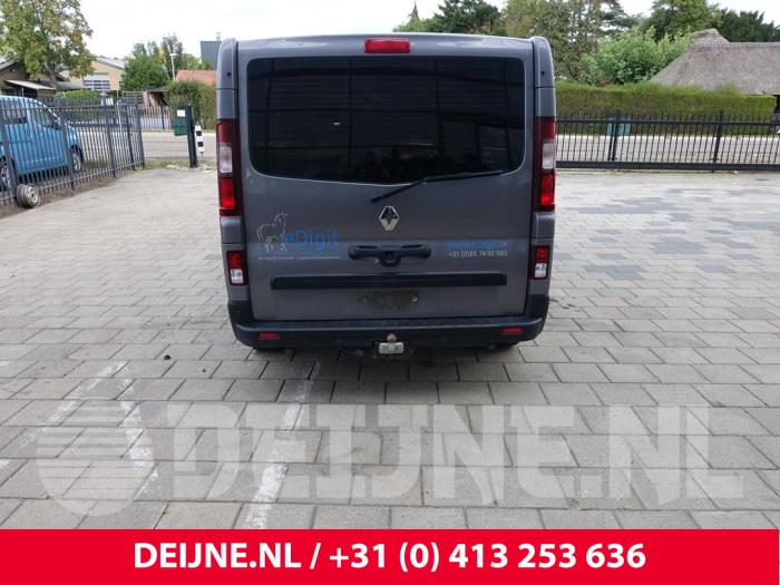Renault Trafic 1.6 dCi Twin Turbo Épave (2017, Foncé, Gris)