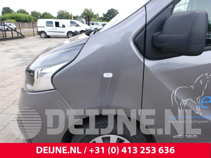 Renault Trafic 1.6 dCi Twin Turbo Épave (2017, Foncé, Gris)