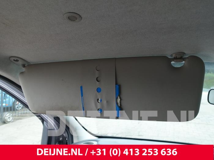 Renault Trafic 1.6 dCi Twin Turbo Épave (2017, Foncé, Gris)