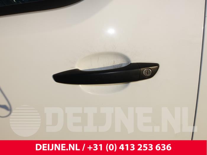 Opel Vivaro 2.0 CDTI 122 Épave (2020, Blanc)