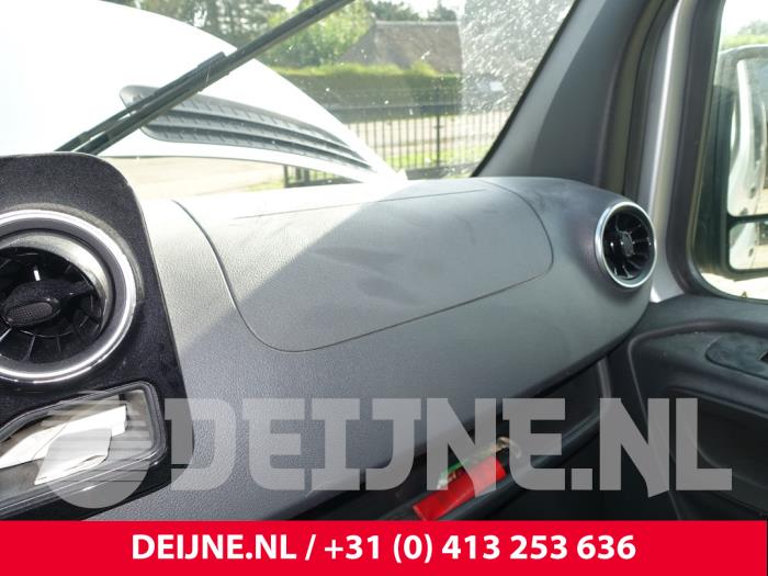 Mercedes Sprinter 3,5t 319 CDI 3.0 V6 24V RWD Vehículo de desguace (2021, Gris plateado)