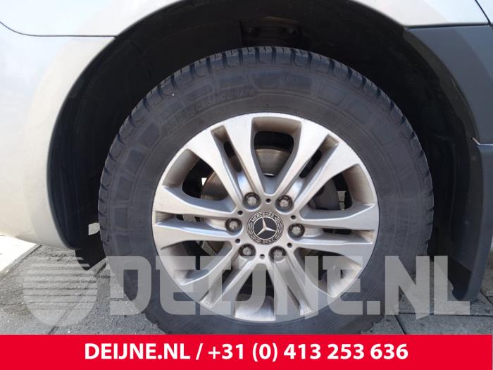 Mercedes Sprinter 3,5t 319 CDI 3.0 V6 24V RWD Vehículo de desguace (2021, Gris plateado)