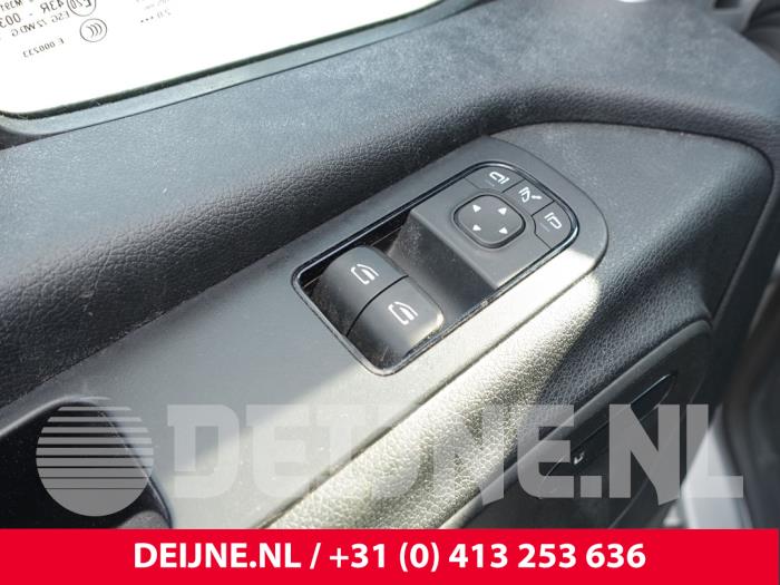Mercedes Sprinter 3,5t 319 CDI 3.0 V6 24V RWD Vehículo de desguace (2021, Gris plateado)
