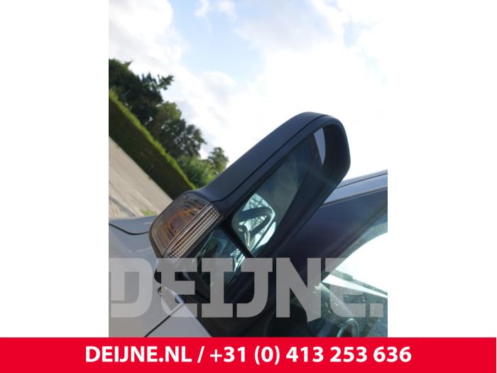 Mercedes Sprinter 3,5t 319 CDI 3.0 V6 24V RWD Vehículo de desguace (2021, Gris plateado)