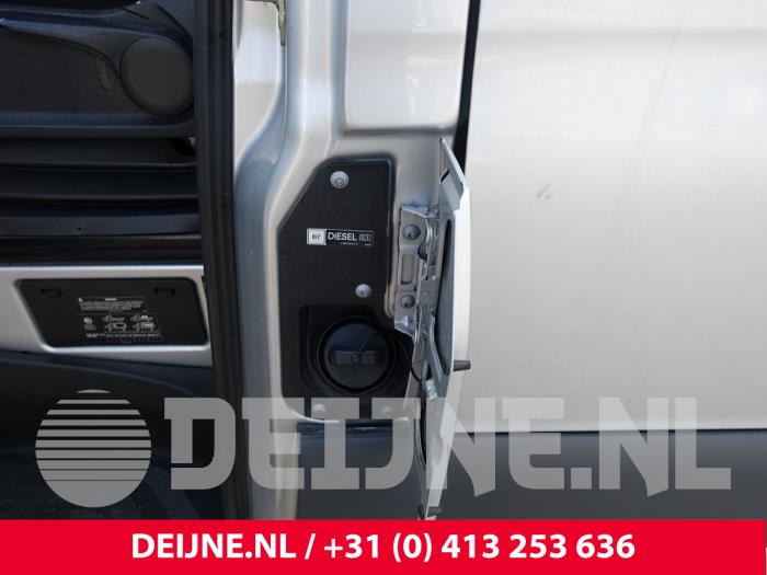 Mercedes Sprinter 3,5t 319 CDI 3.0 V6 24V RWD Vehículo de desguace (2021, Gris plateado)