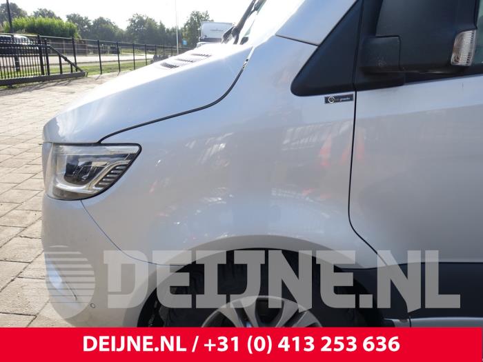 Mercedes Sprinter 3,5t 319 CDI 3.0 V6 24V RWD Vehículo de desguace (2021, Gris plateado)
