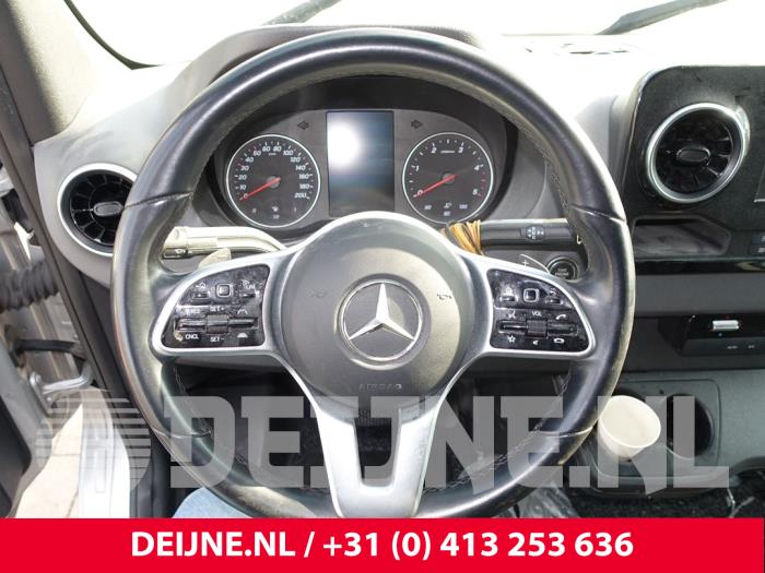 Mercedes Sprinter 3,5t 319 CDI 3.0 V6 24V RWD Vehículo de desguace (2021, Gris plateado)