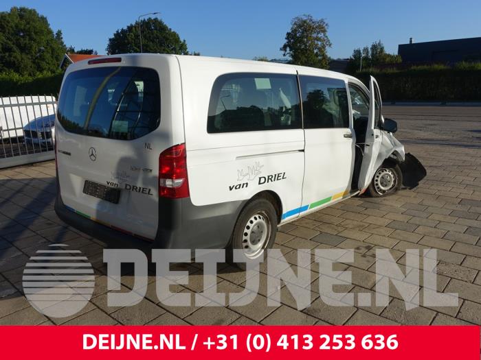 Mercedes Vito Tourer 1.6 109 CDI 16V Samochód złomowany (2017, Bialy)