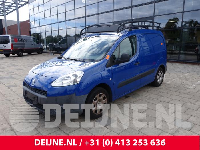 Peugeot Partner 1.6 HDI 75 Phase 2 Samochód złomowany (2015, Niebieski)
