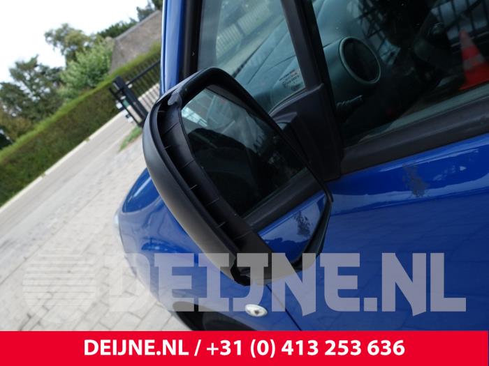 Peugeot Partner 1.6 HDI 75 Phase 2 Samochód złomowany (2015, Niebieski)