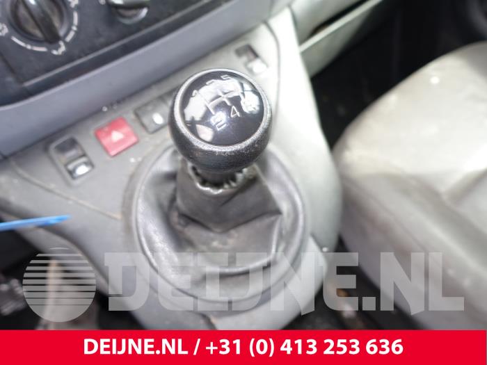 Peugeot Partner 1.6 HDI 75 Phase 2 Samochód złomowany (2015, Niebieski)