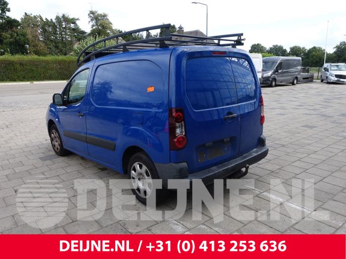 Peugeot Partner 1.6 HDI 75 Phase 2 Samochód złomowany (2015, Niebieski)