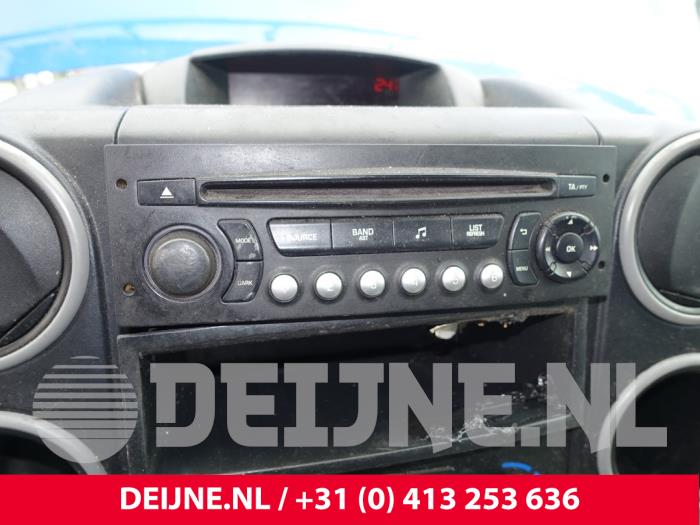 Peugeot Partner 1.6 HDI 75 Phase 2 Samochód złomowany (2015, Niebieski)