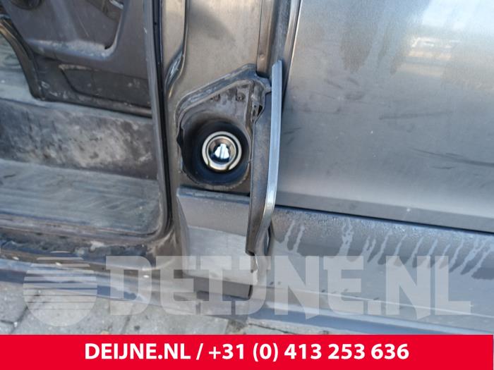 Ford Transit 2.2 TDCi 16V Samochód złomowany (2016, Granit)