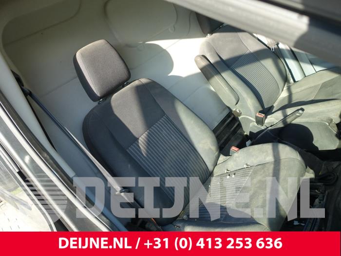Ford Transit 2.2 TDCi 16V Samochód złomowany (2016, Granit)