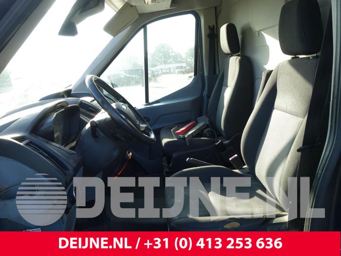 Ford Transit 2.2 TDCi 16V Samochód złomowany (2016, Granit)