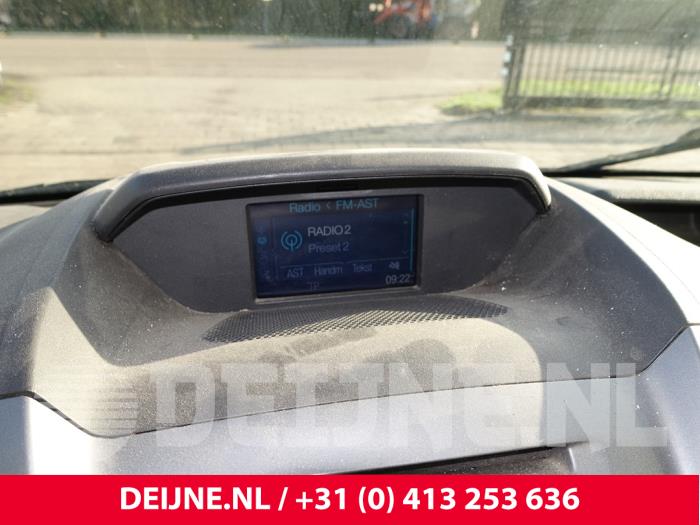 Ford Transit 2.2 TDCi 16V Samochód złomowany (2016, Granit)