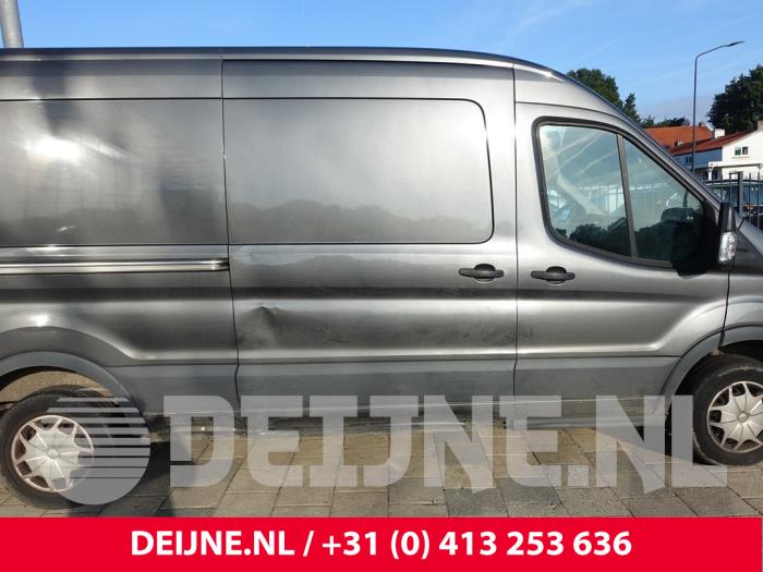 Ford Transit 2.2 TDCi 16V Samochód złomowany (2016, Granit)