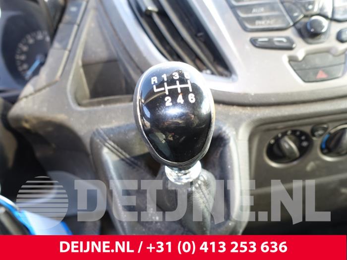 Ford Transit 2.2 TDCi 16V Samochód złomowany (2016, Granit)