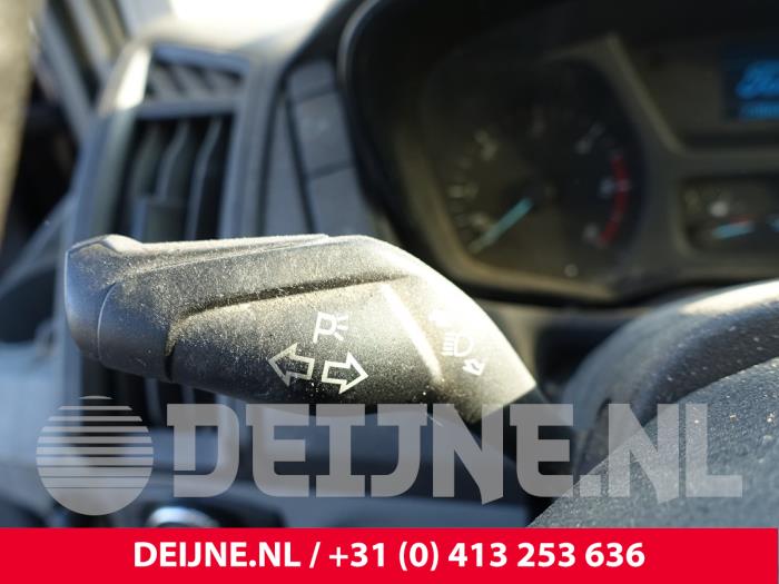 Ford Transit 2.2 TDCi 16V Samochód złomowany (2016, Granit)