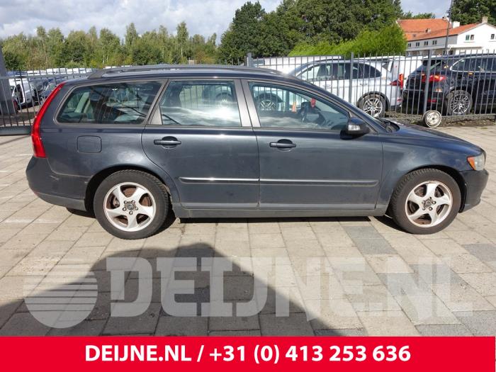Volvo V50 1.6 D 16V Samochód złomowany (2008, Szary)
